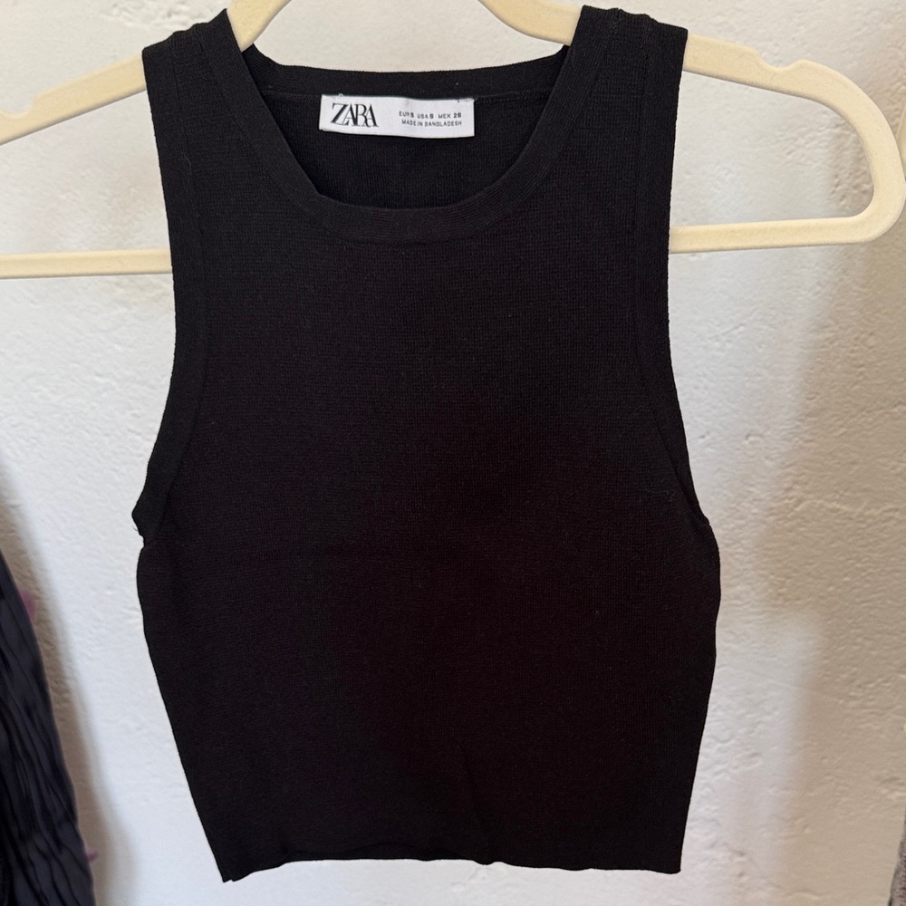 Zara Black Ribbed Cropped Tank